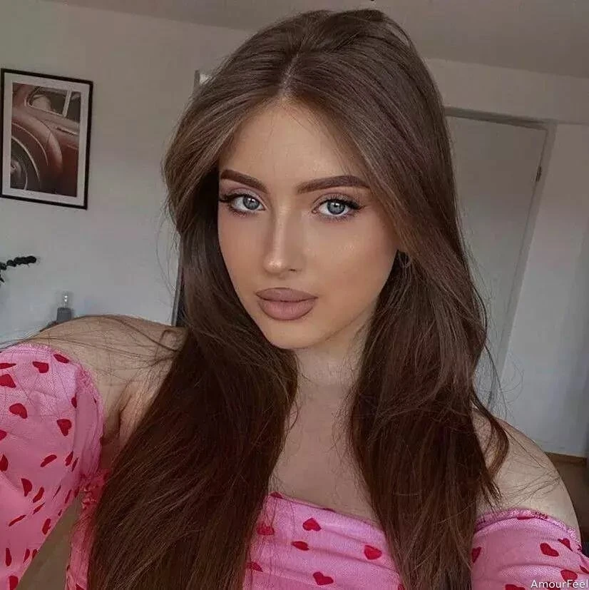 Karyna Profile image 6