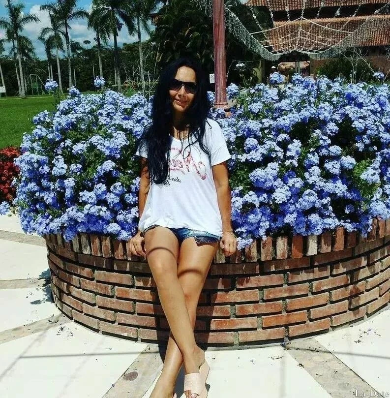 Maria Fernanda Profile image 1