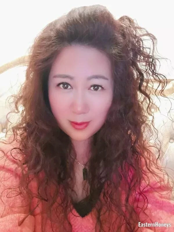 Fengjuan Profile image 3