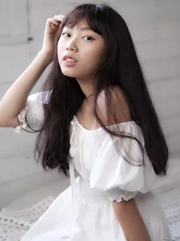 Linda Profile image 2