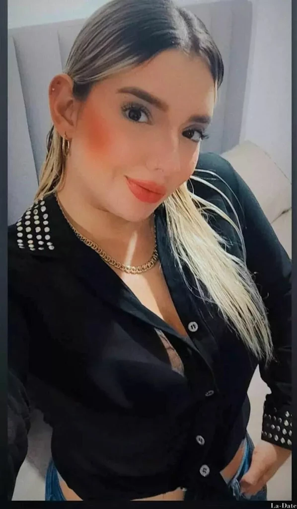 Paula Profile image 5