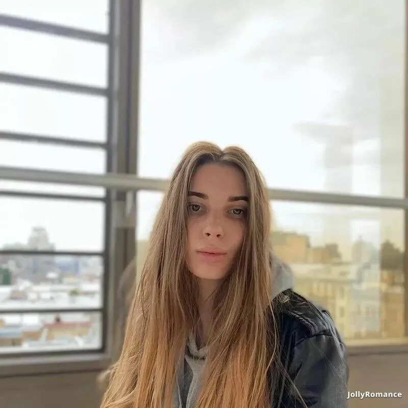 Viktoriya Profile image 4